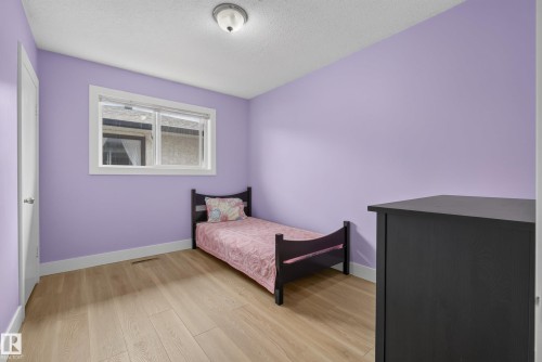 6216 93 Avenue, Edmonton, AB 