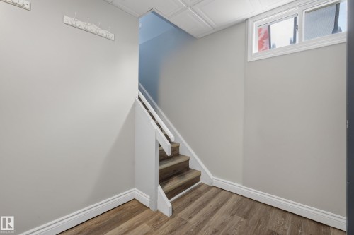 6216 93 Avenue, Edmonton, AB 
