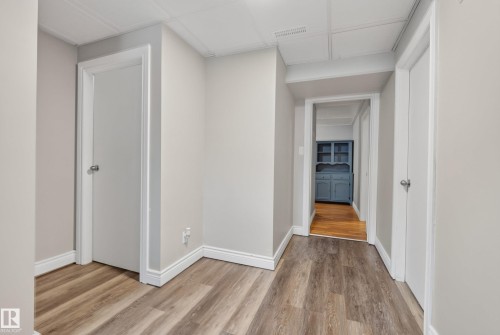 6216 93 Avenue, Edmonton, AB 