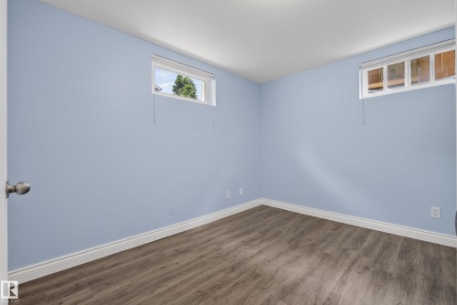 6216 93 Avenue, Edmonton, AB 