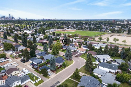 6216 93 Avenue, Edmonton, AB 