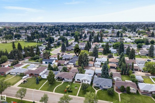 6216 93 Avenue, Edmonton, AB 