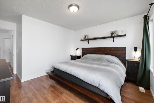 3624 130 Avenue, Edmonton, AB 