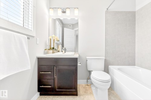 5828 65 Street, Beaumont, AB - Indoor Photo Showing Bathroom