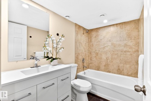 5828 65 Street, Beaumont, AB - Indoor Photo Showing Bathroom
