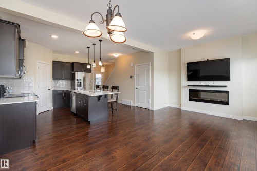 8589 Cushing Place, Edmonton, AB 