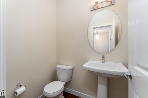 8589 Cushing Place, Edmonton, AB 