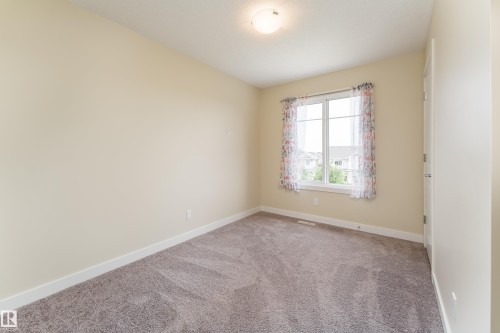 8589 Cushing Place, Edmonton, AB 