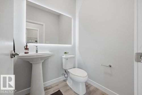 #64 50 Ebony Bv, Sherwood Park, AB - Indoor Photo Showing Bathroom
