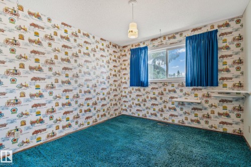 10904 40A Avenue, Edmonton, AB 