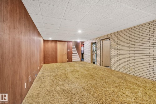 10904 40A Avenue, Edmonton, AB 