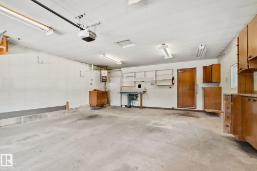 10904 40A Avenue, Edmonton, AB 