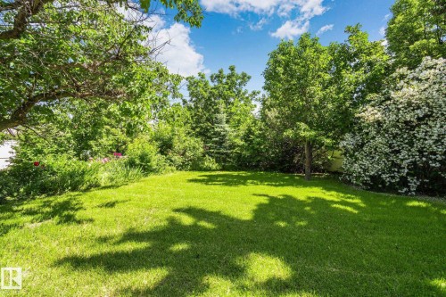 10904 40A Avenue, Edmonton, AB 