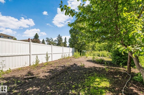 10904 40A Avenue, Edmonton, AB 