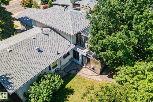 10904 40A Avenue, Edmonton, AB 
