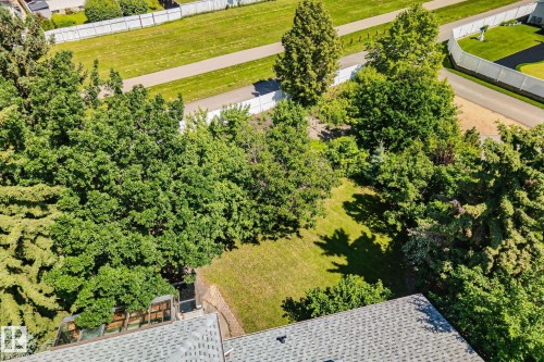 10904 40A Avenue, Edmonton, AB 