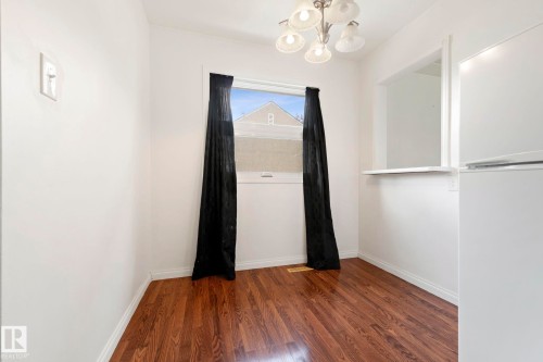 12823 88 Street Nw, Edmonton, AB - Indoor Photo Showing Other Room