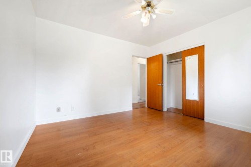 12823 88 Street Nw, Edmonton, AB - Indoor Photo Showing Other Room