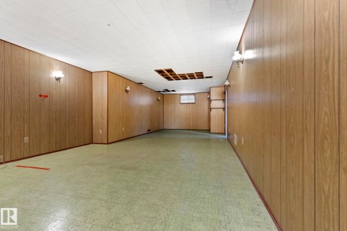 12823 88 Street Nw, Edmonton, AB - Indoor Photo Showing Other Room