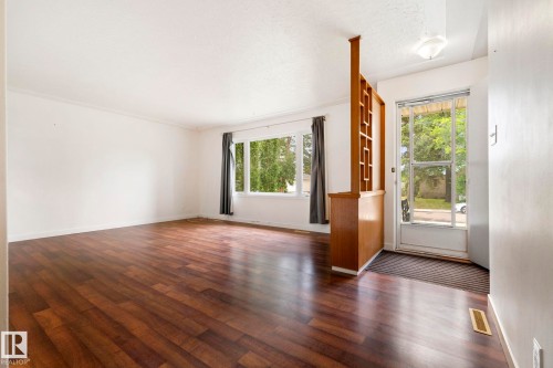 12823 88 Street Nw, Edmonton, AB - Indoor Photo Showing Other Room