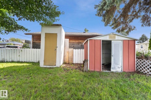 12823 88 Street Nw, Edmonton, AB - Outdoor
