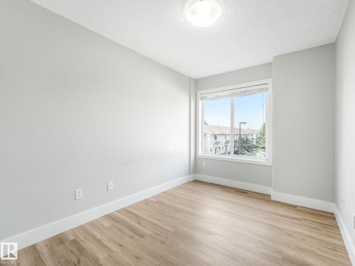 5 13215 153 Avenue, Edmonton, AB 