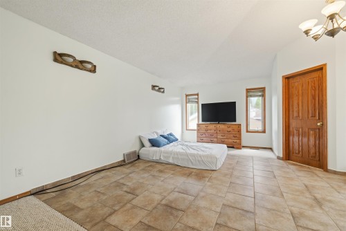17219 113 Street, Edmonton, AB 