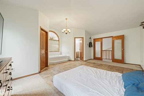 17219 113 Street, Edmonton, AB 