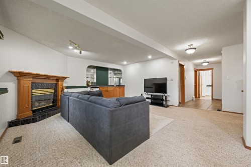 17219 113 Street, Edmonton, AB 