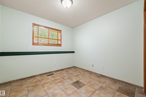 17219 113 Street, Edmonton, AB 