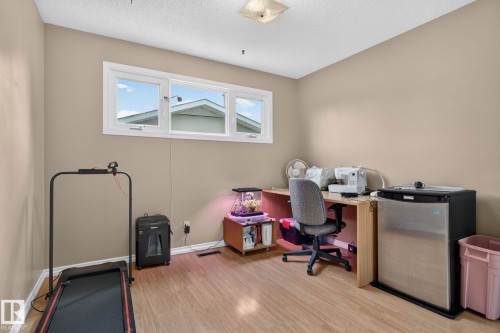 Office - 31 Alpine Boulevard, St. Albert, AB 