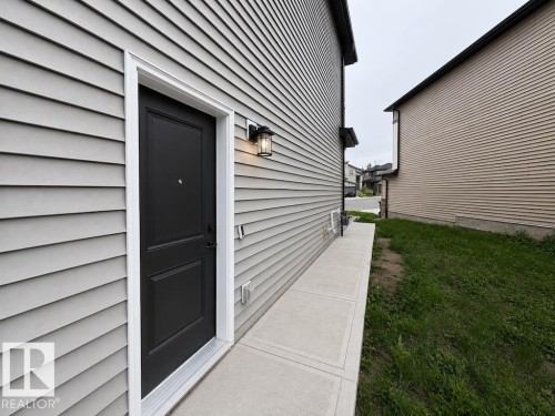Bsmt 319 33 Avenue Nw, Edmonton, AB 
