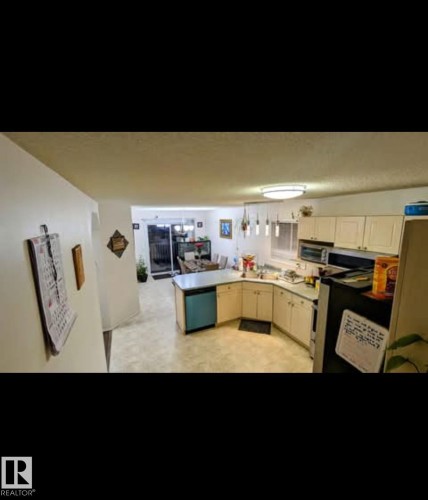 17231 91 Street, Edmonton, AB 