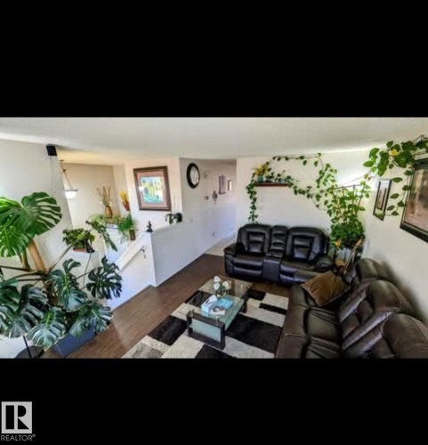 17231 91 Street, Edmonton, AB 