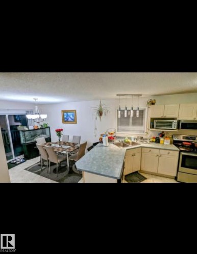 17231 91 Street, Edmonton, AB 