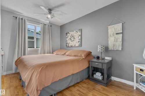 4712 49 Avenue, Drayton Valley, AB 