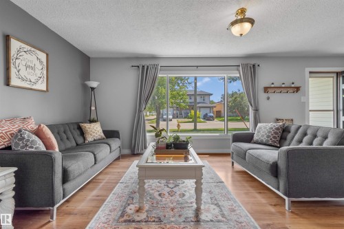 4712 49 Avenue, Drayton Valley, AB 