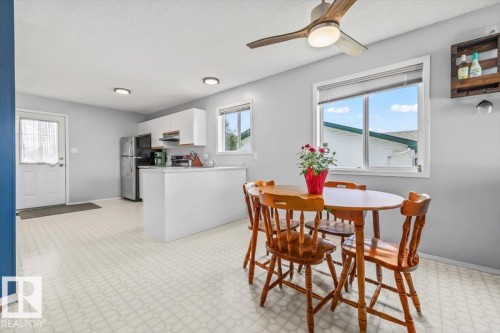 9916 93 Street, Fort Saskatchewan, AB - Indoor Photo Showing Dining Room