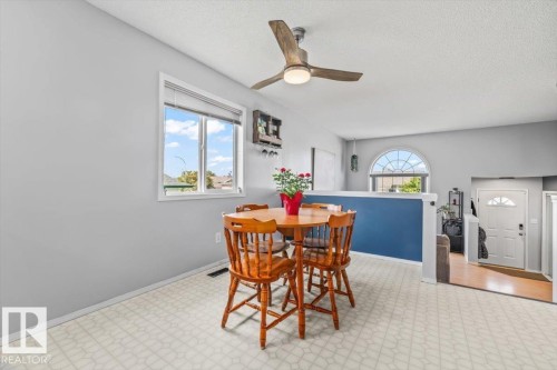 9916 93 Street, Fort Saskatchewan, AB - Indoor Photo Showing Dining Room