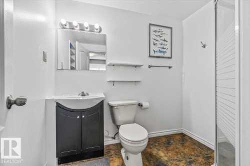 9916 93 Street, Fort Saskatchewan, AB - Indoor Photo Showing Bathroom