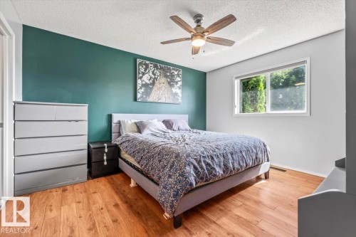9916 93 Street, Fort Saskatchewan, AB - Indoor Photo Showing Bedroom