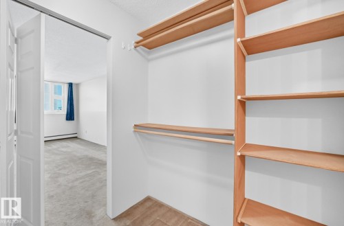 Walk in closet - 806 10545 Saskatchewan Drive, Edmonton, AB 