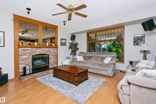 4444 30 Street, Edmonton, AB 