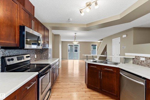 73 2051 Towne Centre Boulevard, Edmonton, AB 