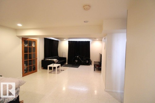 10320 79 Street Nw, Edmonton, AB - Indoor Photo Showing Other Room