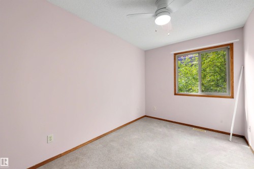#28 290 Spruce Ridge Rd, Spruce Grove, AB - Indoor Photo Showing Other Room