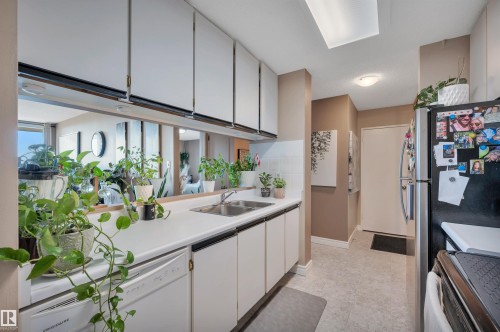 1402 9835 113 Street, Edmonton, AB 