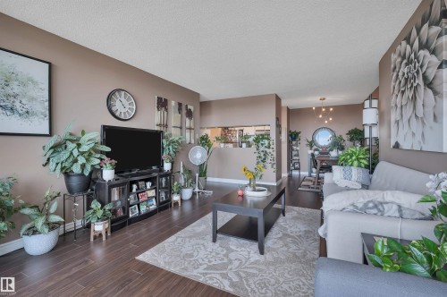 1402 9835 113 Street, Edmonton, AB 