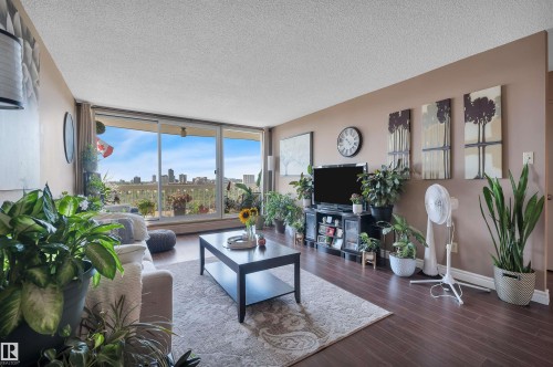 1402 9835 113 Street, Edmonton, AB 