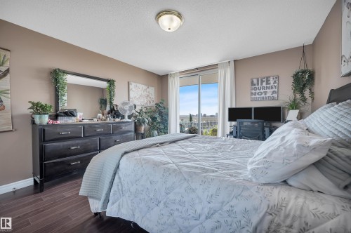 1402 9835 113 Street, Edmonton, AB 